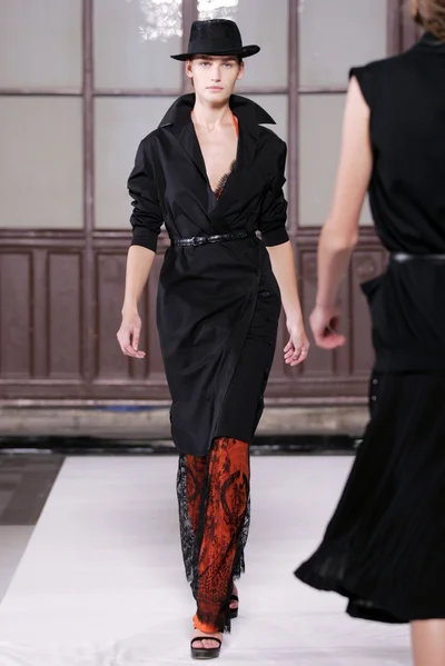 Look 48